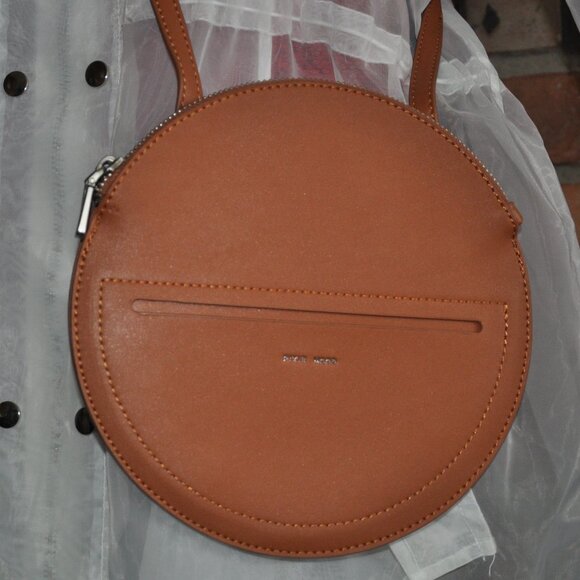 Pixie Mood Phoebe Crossbody Round Circle Purse Vegan Brown - Picture 3 of 7